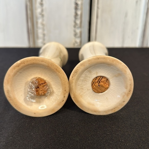 Vintage Victorian Romantic Floral Ceramic Salt and Pepper Shakers - Picture 5 of 5